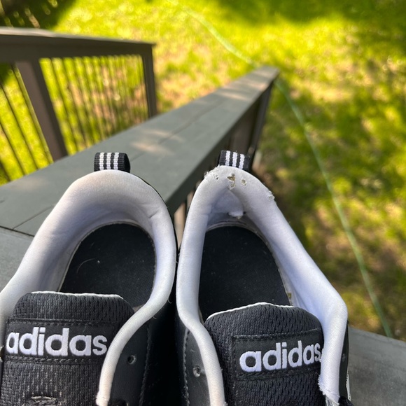 Adidas size 9 - Picture 7 of 7